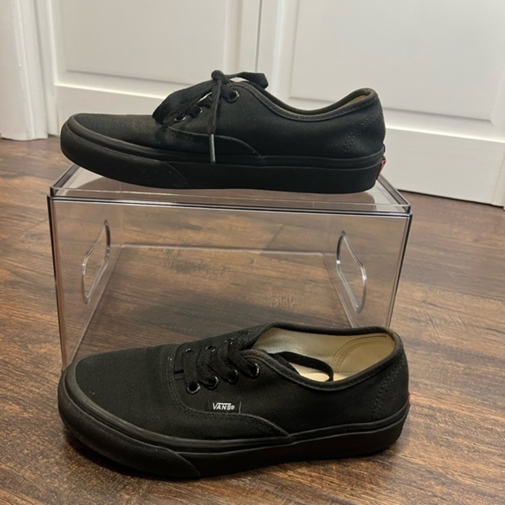 Vans Unisex Authentic Shoe/Sneakers Size Men’s 4.5 Women’s 6 Color Black